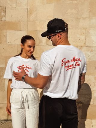 Styl, který mluví za tebe 🇮🇹❤️ Naše tematická trička na výlet do Itálie spojují jednoduchost s výrazným detailem ✨ Každý...