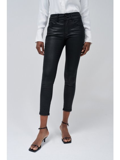 DÁMSKÉ ČERNÉ KALHOTY OD SALSA JEANS SECRET PUSH IN IN COATING JEANS 1750850482 ea63dc987e0f8b492dffb100652a2018