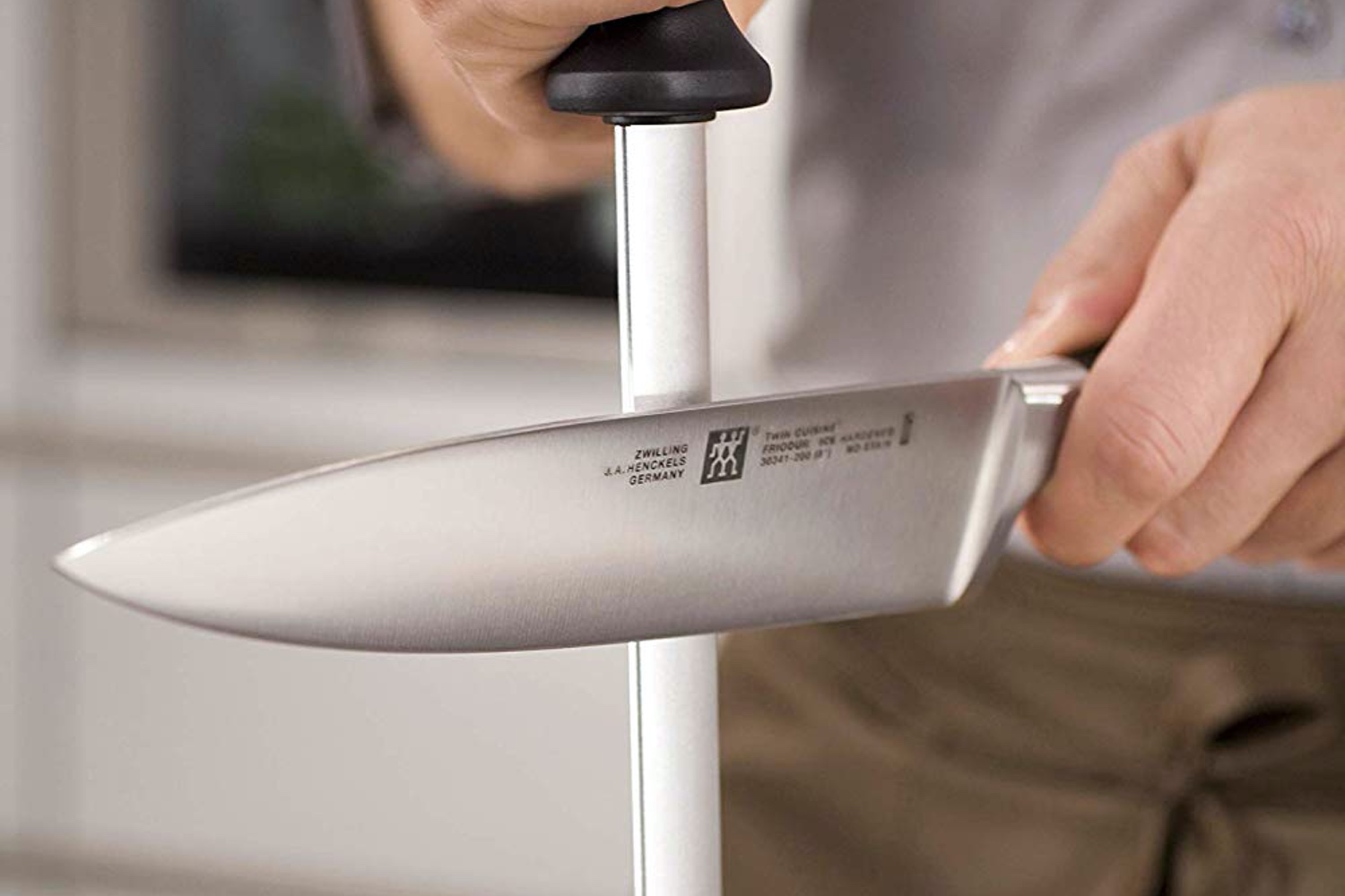 Jak nabrousit nůž na ocílce