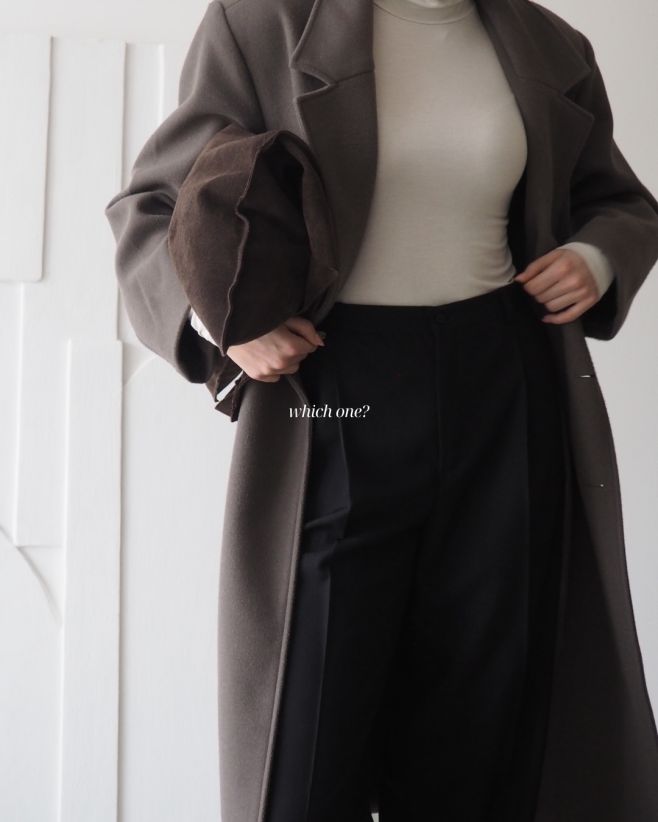 Který outfit je tvůj favorit?🤍 01 Effortless layers 02 Minimal base, confident red 03 Soft neutrals Dej nám vědět do...