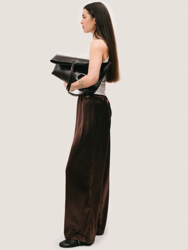 Meadow Muse /03 ——— Hedvábné kalhoty MIA / hnědá #MeadowMuse #denity #newcollection #springwardrobe #localbrand