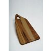 doska 22; Gáfrová drevená krájacia doska s trojuholníkovou rukoväťou 35 × 19 cm