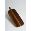 Akáciová drevená krájacia a servírovacia doska s dizajnovou rukoväťou 41,2 × 14,3 cm