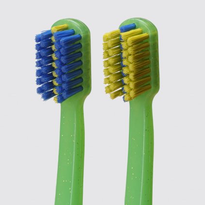 Curaprox CS 5460 zubní kartáček ultrasfot Ortho zelený - Zubní kartáčky/Curaprox - DENTO.cz - Více pro vaši dentální hygienu