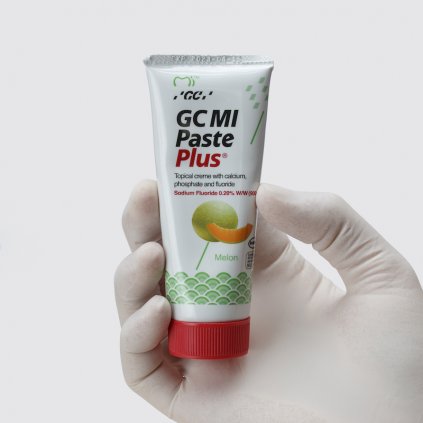 GC Mi Paste Plus Meloun 35 ml - Zubní pasty a gely/Zubní pasty s fluoridy - DENTO.cz - Více pro vaši dentální hygienu