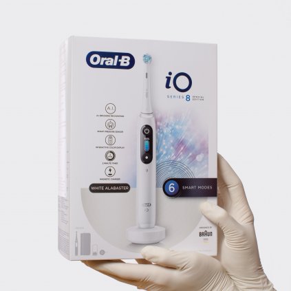 Oral-B iO Series 8 White Alabaster elektrický zubní kartáček Special Edition - Elektrické kartáčky/ Oral-B - DENTO.cz - Více pro vaši dentální hygienu