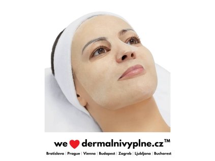 clarena retilose glow mask CZ