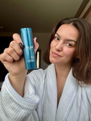 Oči sú zrkadlom duše, tak prečo im nedopriať tú najlepšiu starostlivosť? ✨ Ak hľadáte okamžitý liftingový efekt a hĺbkovú...