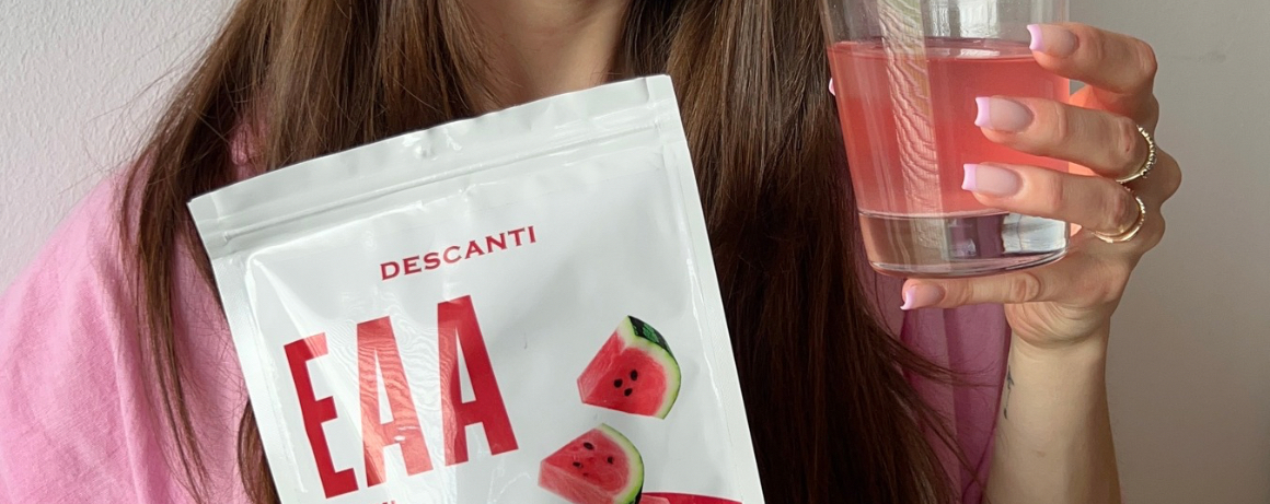 Esenciálne aminokyseliny (EAA): Prečo sú lepšie ako BCAA