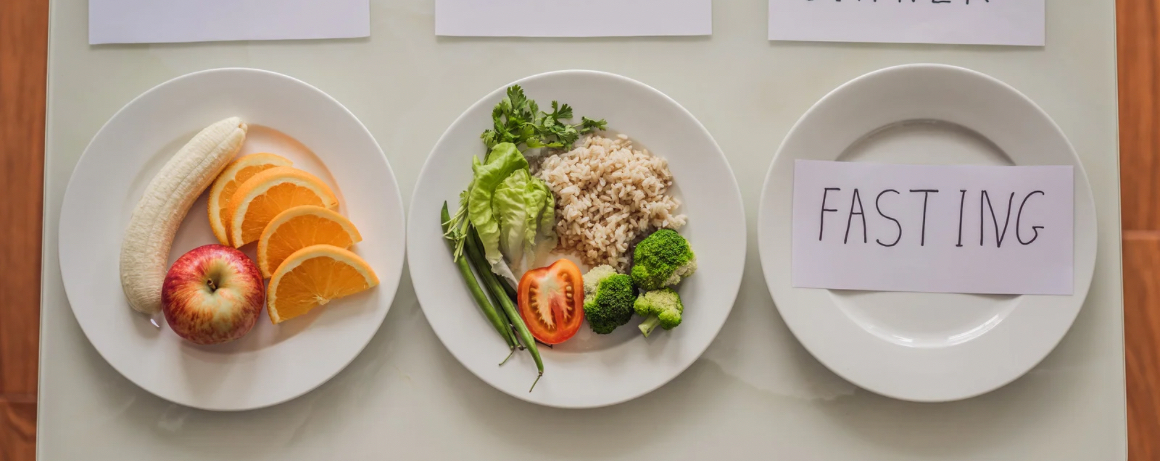 Přerušovaný půst - kompletní průvodce jak začít a maximalizovat výhody