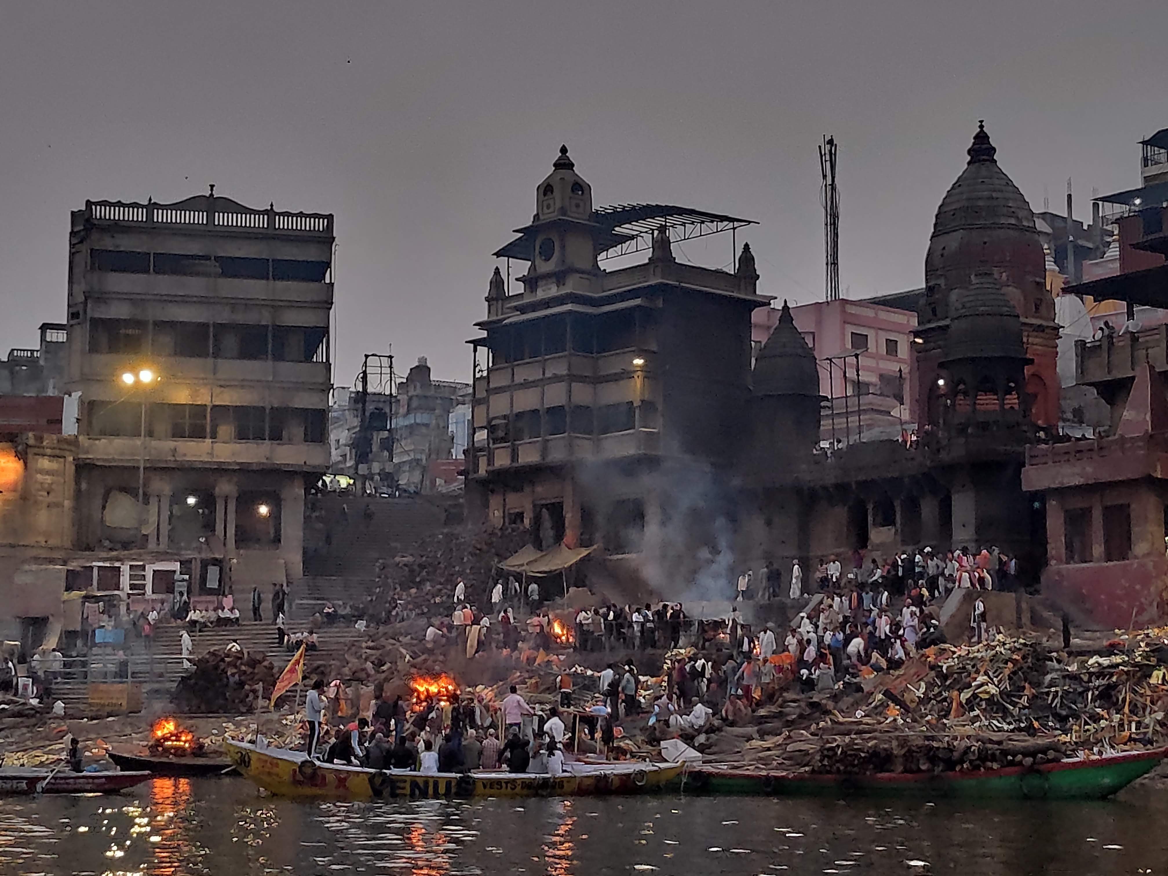 Varanasi: Město Kultury, Jídla a Posvátných Tradic