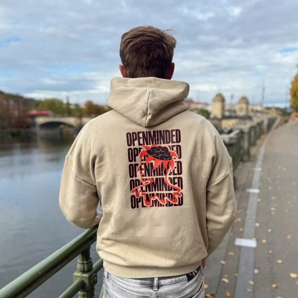Vlastní produkt – mikina s potiskem OPENMINDED