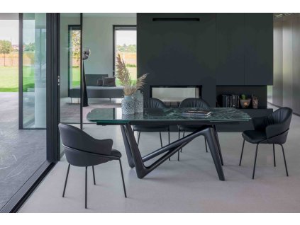 Luxusní jídelní stůl Esse