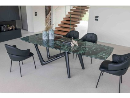 Rozkládací jídelní stůl Esse