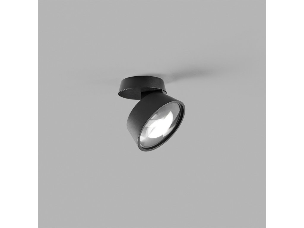 VANTAGE 1 Black Angle 1 270691 web p