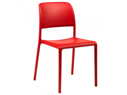 Červená plastová zahradní židle Riva