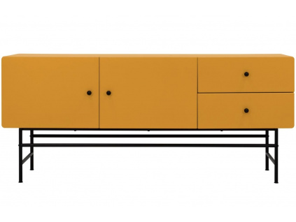Matně hořčicově žlutá lakovaná komoda Tenzo Cocktail 157,8 x 41,5 cm
