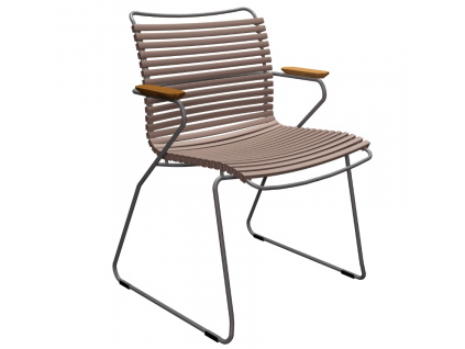 Hnědá plastová zahradní židle HOUE Click s područkami