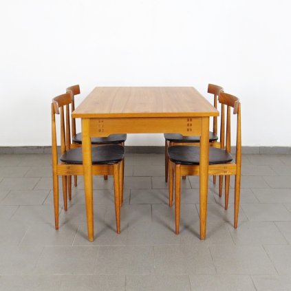 Jídelní stůl a 4 židle - Alan Fuchs