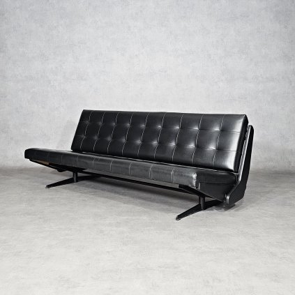 Rozkládací pohovka - Morávek a Munzar