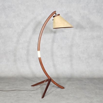 Teaková stojací lampa