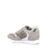 Šedé tenisky s mírným klínkem MTNG