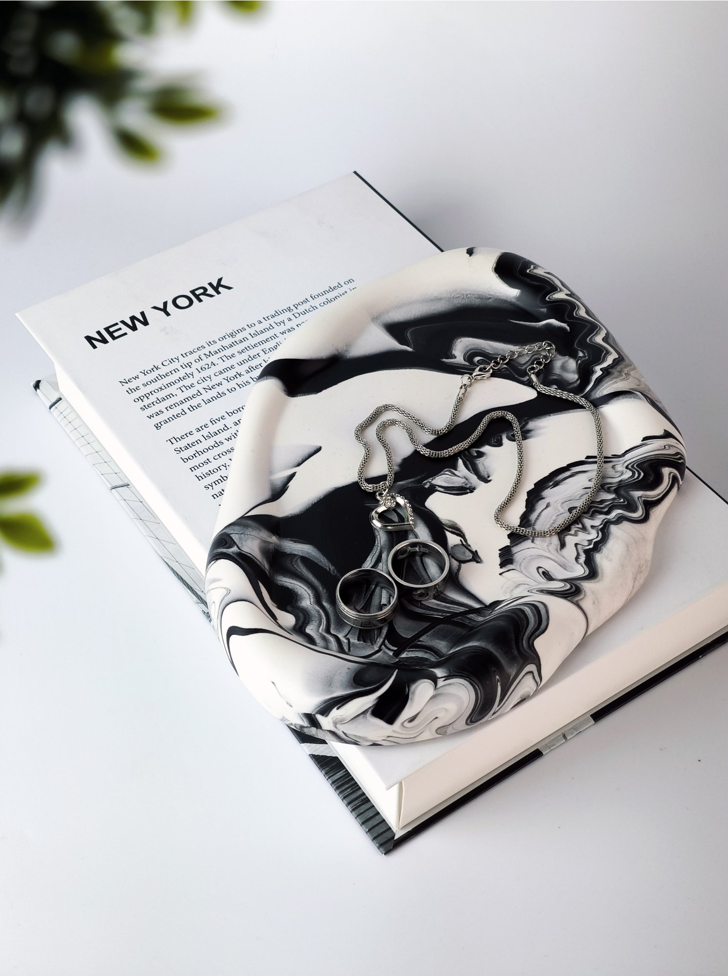 Jak vybrat podnosy do moderního interiéru