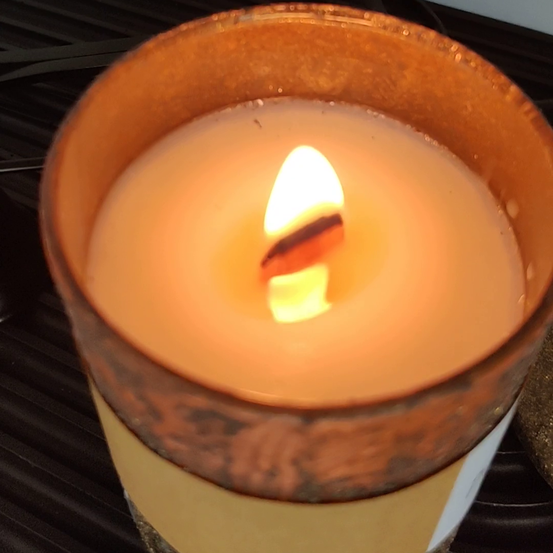 Proč dřevěné knoty nehoří a jak to napravit