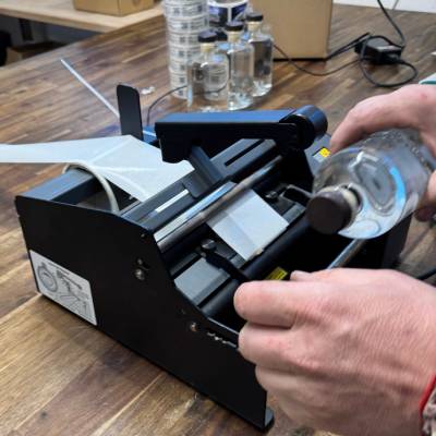 raspenava-etiketovacka