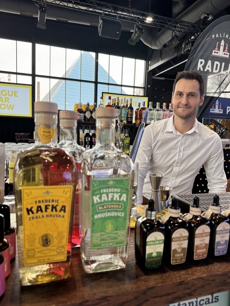 91327170-099E-4AA0-8D9F-14F0CC38F150_1_105_c