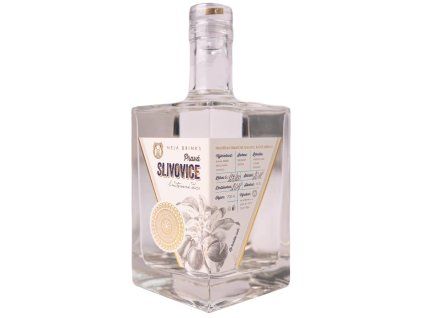 nela drinks slivovice limitka 01