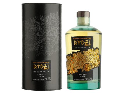 rydzi fruit spirit stareny merunkovice brandy cask v01