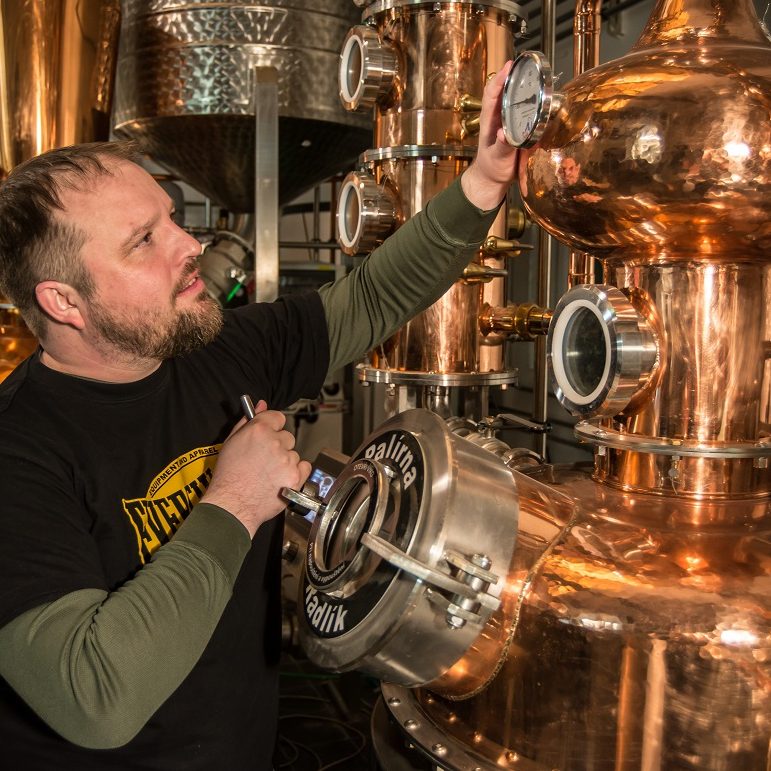 Radlík Jablkovice z dubového sudu 43% 0,5L | Destilerka.cz