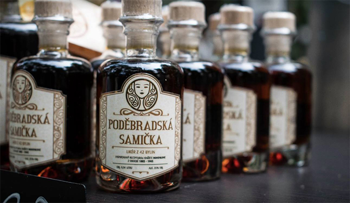 Poděbradská samička 35% 0,7L | Destilerka.cz