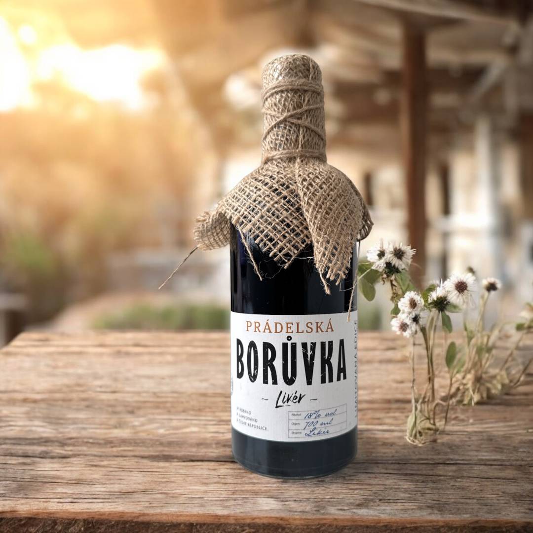 PRÁDLESKÁ Borůvka likér 18% 0,7L (obrázek 3)