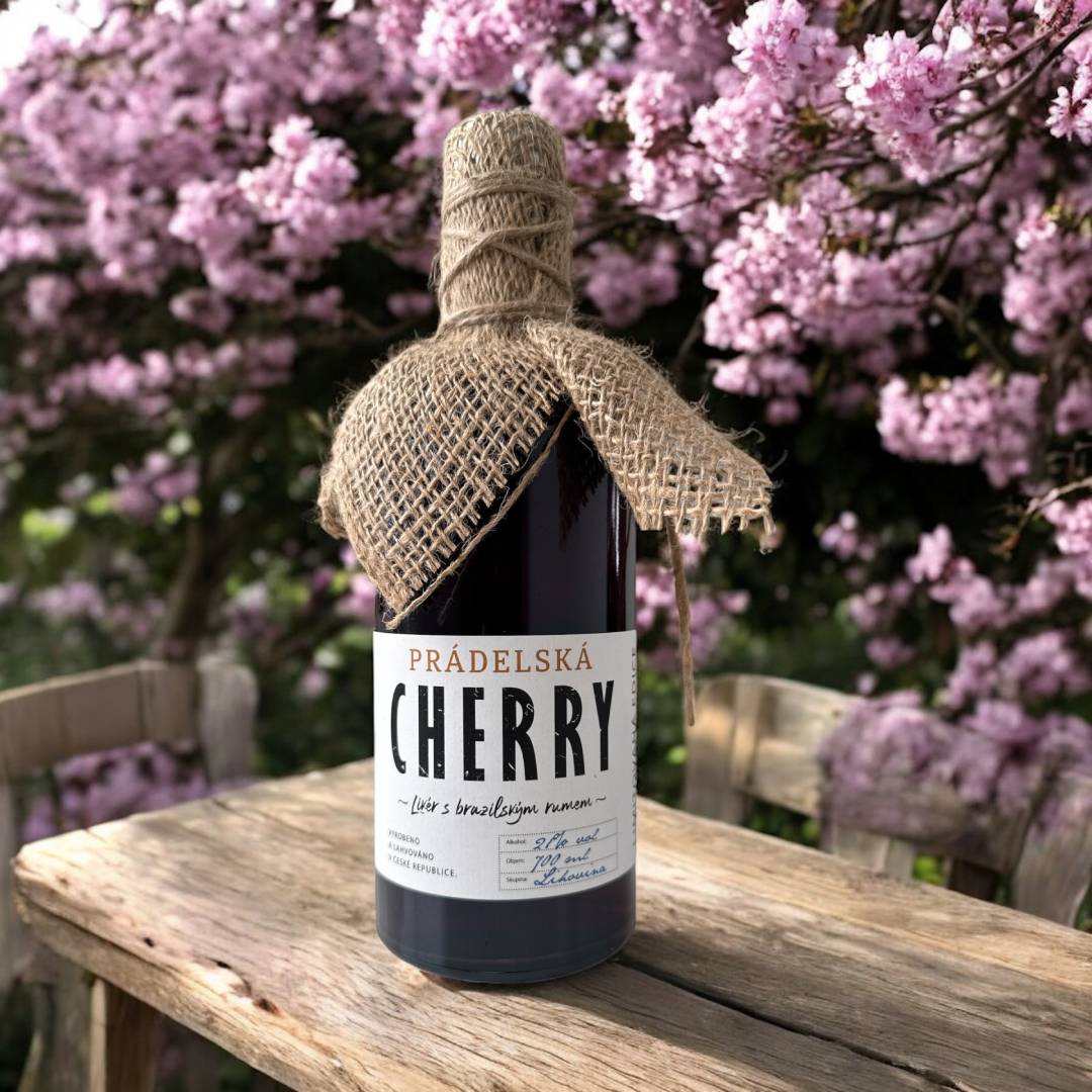 PRÁDELSKÁ Cherry s brazilským rumem 21% 0,7