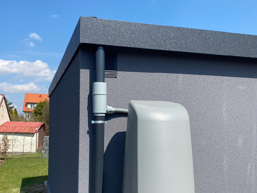 Jak nainstalovat nadzemní nádrž nebo sud na dešťovou vodu