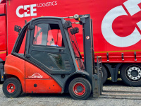 Vysokozdvižný vozík poprvé v provozu – Vídeňská 343