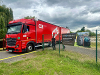 Kamion couvá do skladu – Vídeňská 343