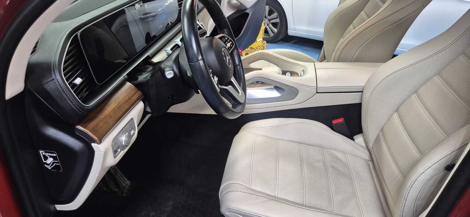 Vyčištění interiéru auta: kompletní průvodce krok za krokem