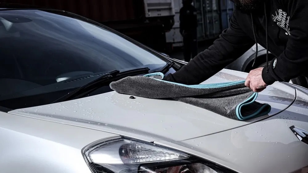 auto-finesse-silk-drying-towel-3