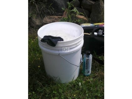 Detailingový kýbl 13,5L