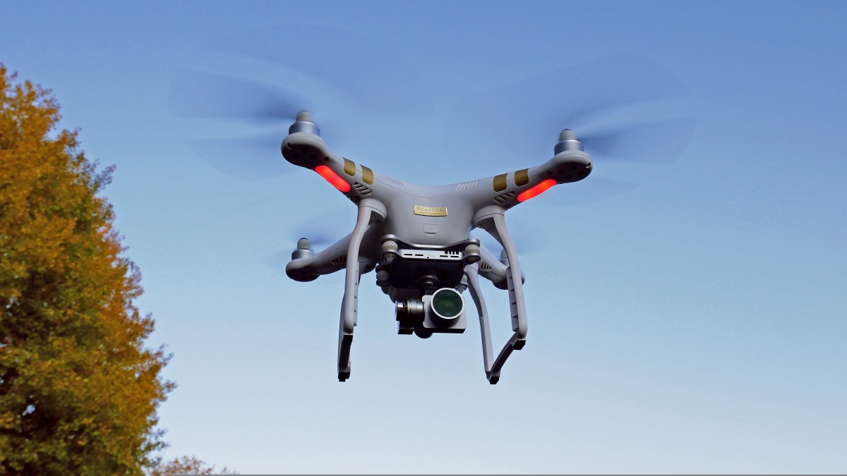 Pasívny rádiový monitoring: Prečo firmy v EÚ odmietajú rušičky dronov a volia inteligentnú detekciu