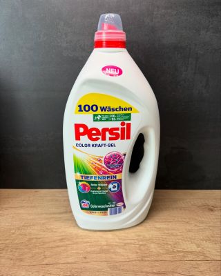 100 pracích dávek? Tenhle gel maká tak poctivě, že by mohl mít vlastní občanku.👍🏼 Persil Color gel z Německa se stará o...