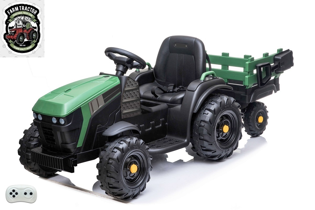 Farmářský traktor s vlekem a lopatou, zelený