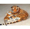 Plyšová tygřice s mládětem, oranžová, délka 140/65 cm