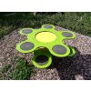 4190 2 stolecek pro trideni materialu na detske hriste