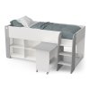 Posteľ Hampton so stolíkom a policami