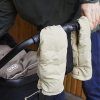 Rukavice na kočárek VOKSI Stroller Mittens 2025, seashell sand light grey