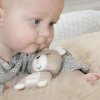 FehnNatur 2.0 BABY FEHN Plyšový medvídek s dřevěným držákem 2025